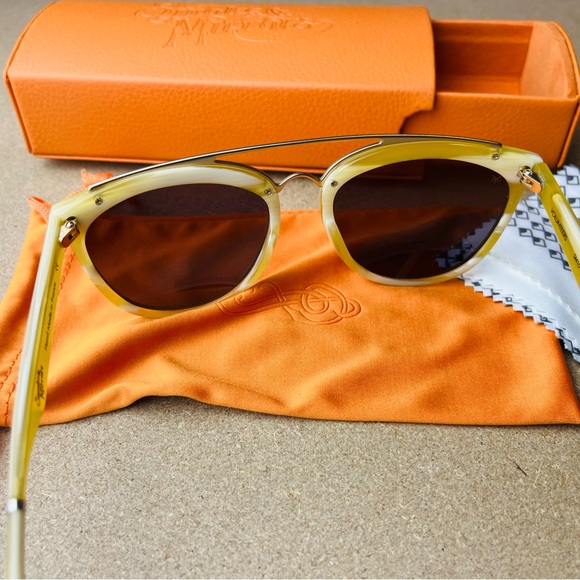 Smoke x Mirrors Women’s Beautiful SM101-12-2 Purple Lenses Sunglasses with Case - Picture 7 of 7